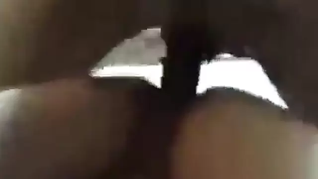 Kırgızistan'ın ıslak amı sertçe sikiliyor.